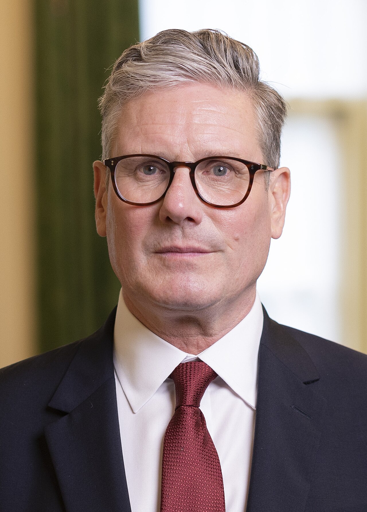 Immagine illustrativa per «Recent news: Resignation of British top advisor, police action in Utrecht, Eredivisie football, emergency news, snowboarding, Friesland current affairs, Femke Bol record (Monday, February 9)» (1/7)